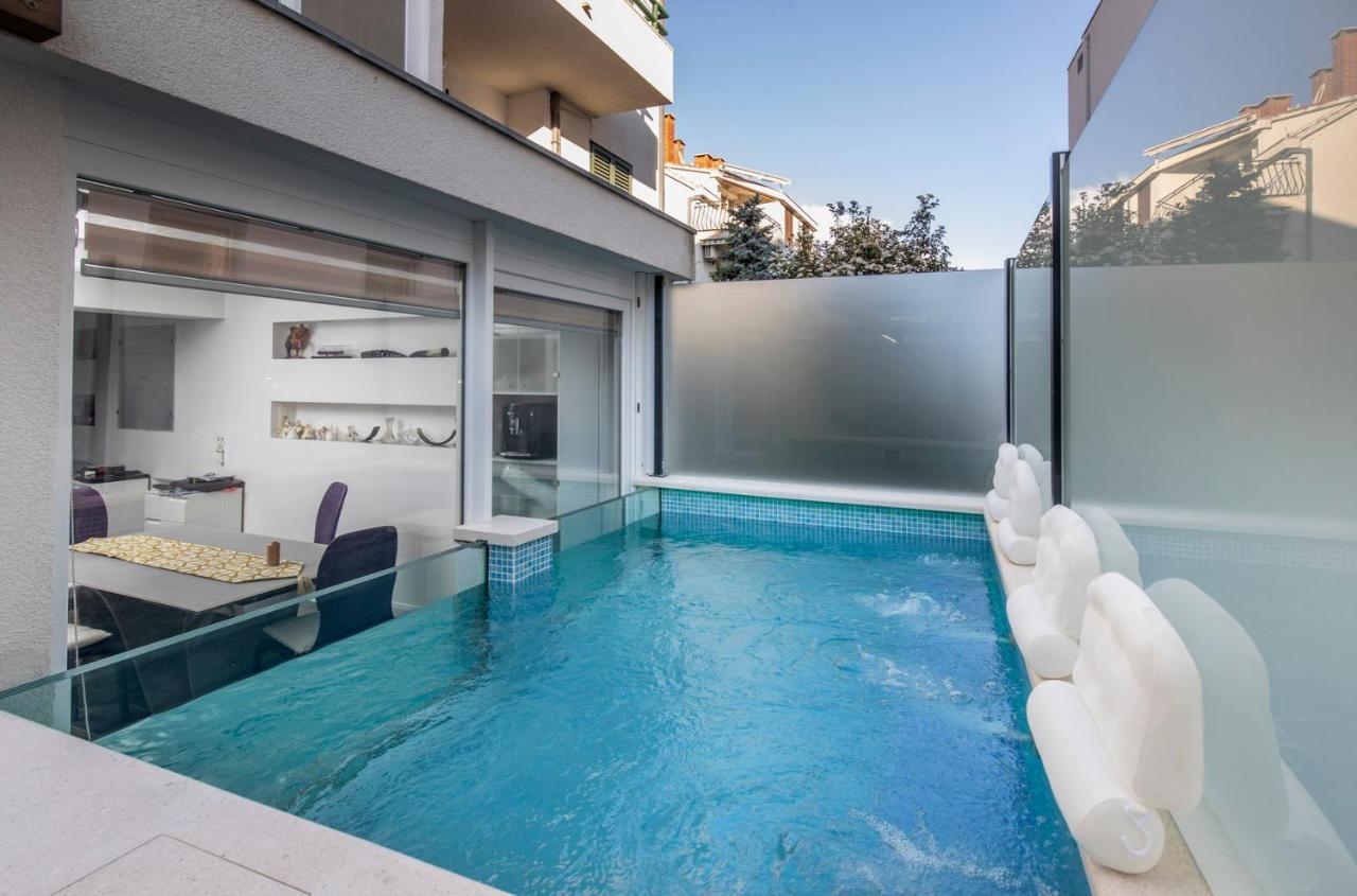 Luxury Apartment Martinis With Pool スプリト エクステリア 写真